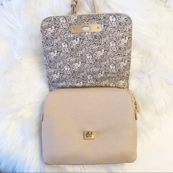 ✨TAN CROSSBODY✨ - Picture 4 of 4